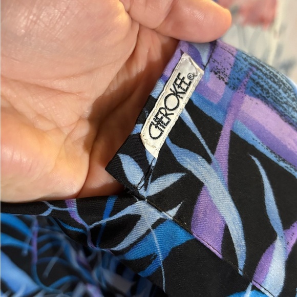 Vintage Vibrant Abstract Patterned Blouse - Picture 5 of 12